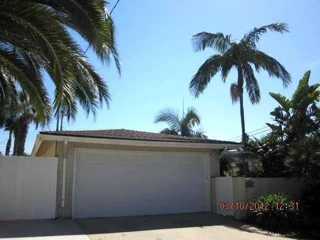 1615 Mountain View Avenue, Oceanside, California 92054