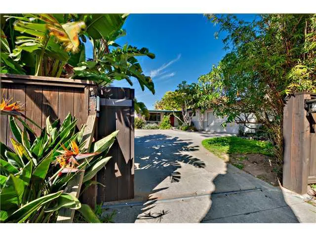 1212 Santa Fe Drive, Encinitas, California 92024