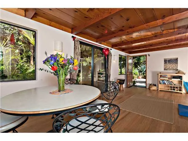 1212 Santa Fe Drive, Encinitas, California 92024