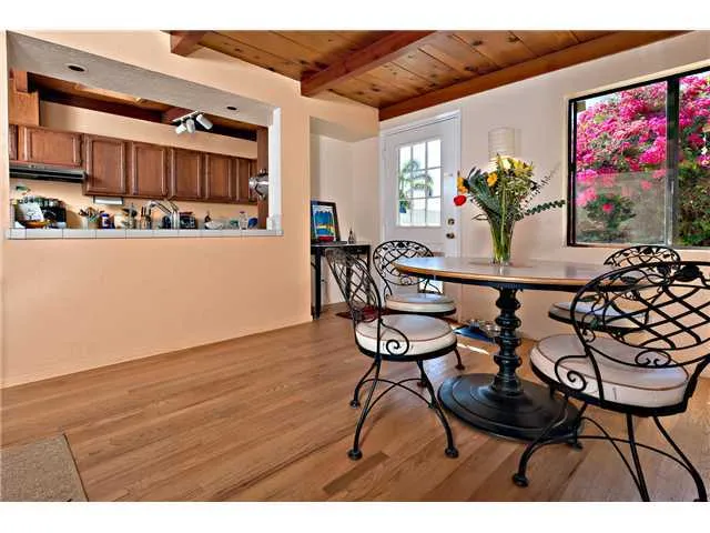 1212 Santa Fe Drive, Encinitas, California 92024