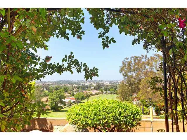 1121 Jugador Court, San Marcos, California 92078