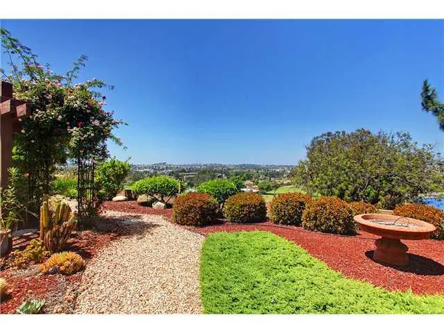 1121 Jugador Court, San Marcos, California 92078