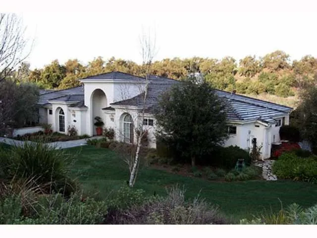 3068 Willow Heights Road, Fallbrook, California 92028
