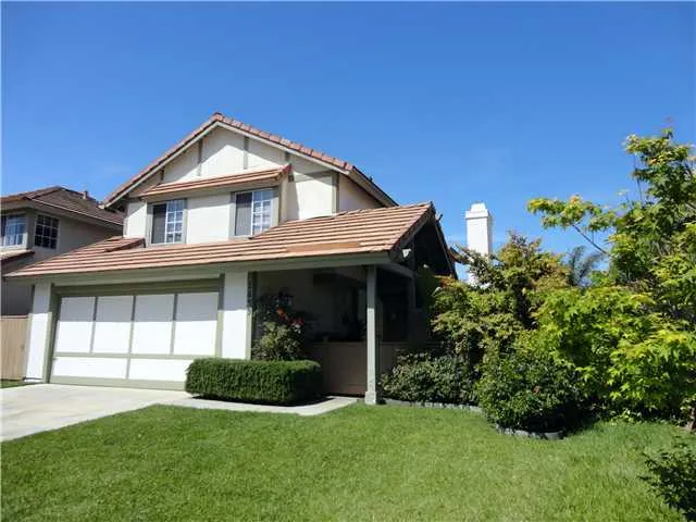 1849 Burnt Maple Wy, Vista, California 92081