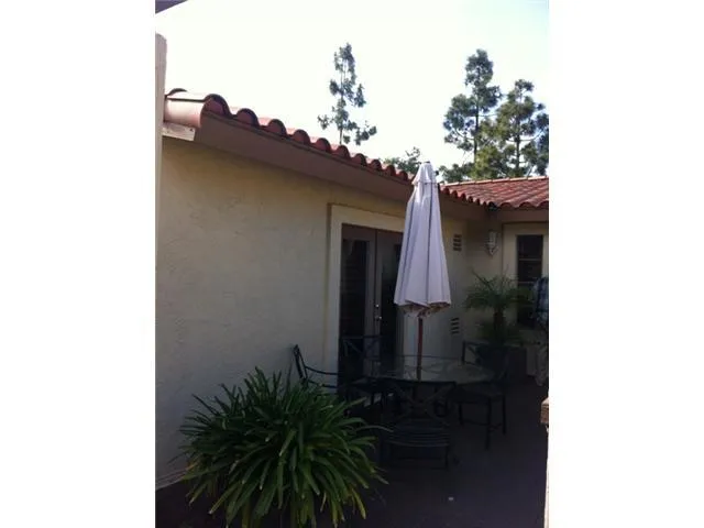 6992 Camino Amero, San Diego, California 92111