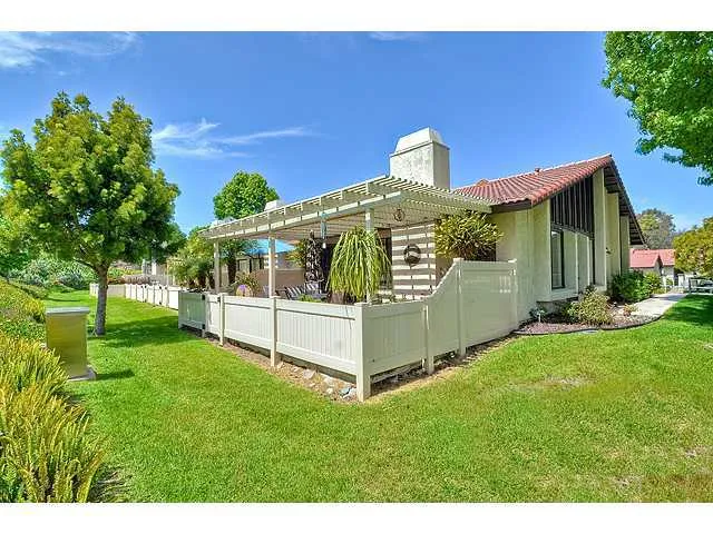 1939 Springdale Lane, Encinitas, California 92024
