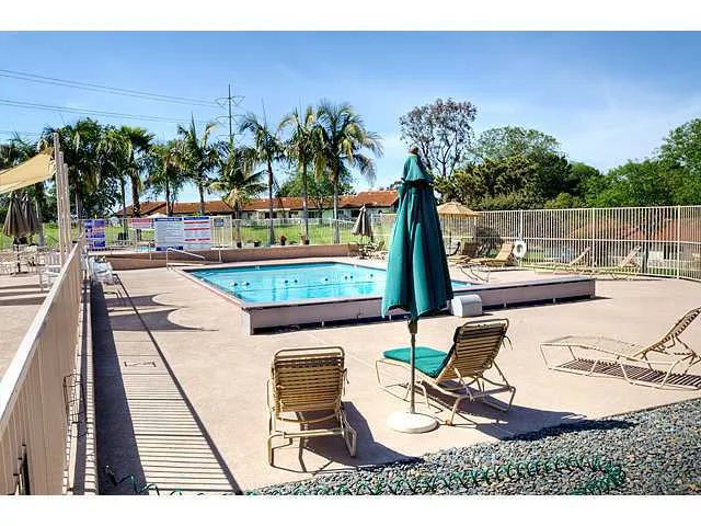 1939 Springdale Lane, Encinitas, California 92024