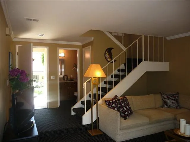 1741 Edgefield Lane, Encinitas, California 92024