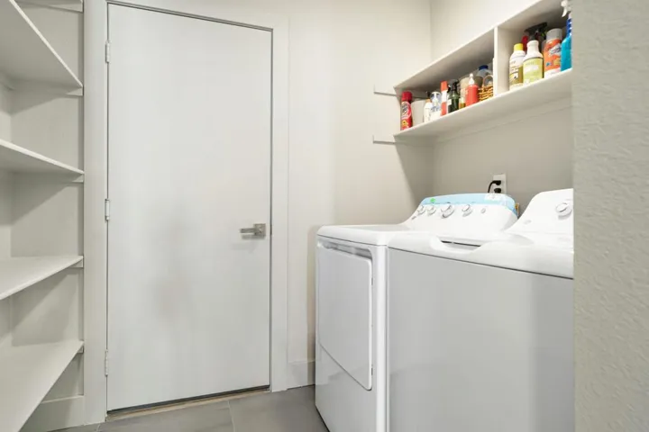 39-web-or-mls-KGRosarita_1021_039