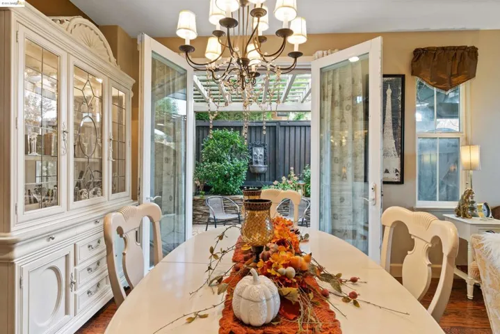 With French Door to the outside