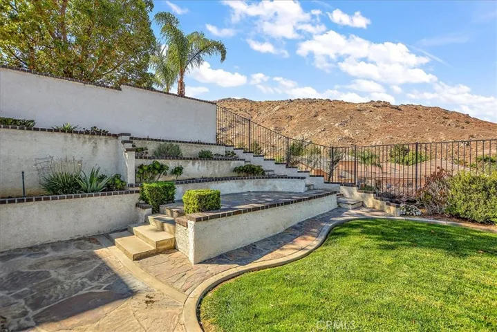 11612 Via Montana, Fontana, California 92337