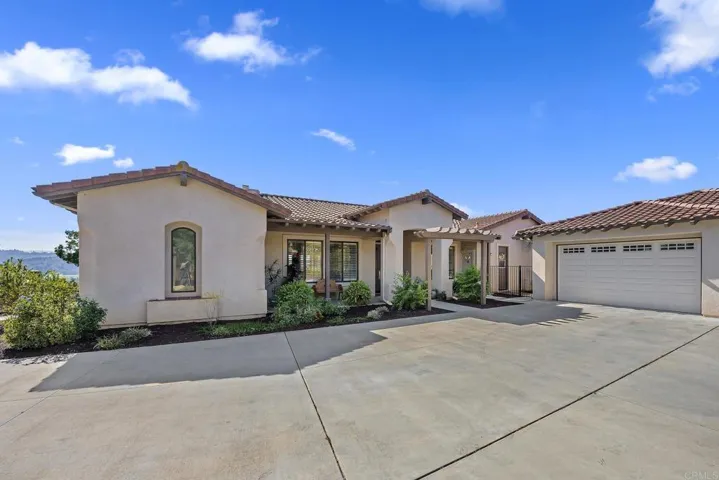 4009 Limber Pine Road, Fallbrook, California 92028