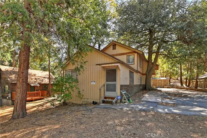 21881 Plunge Road, Cedarpines Park, California 92322