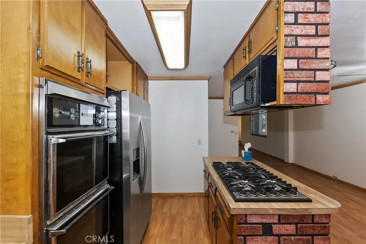 21881 Plunge Road, Cedarpines Park, California 92322