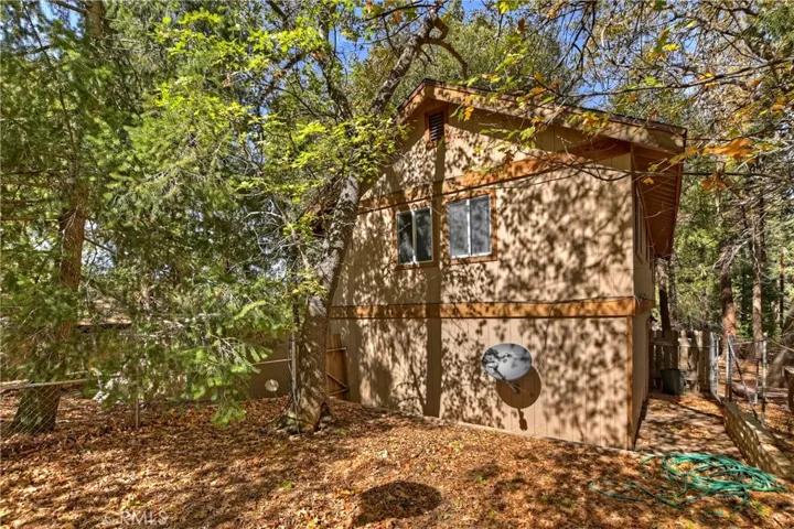 21881 Plunge Road, Cedarpines Park, California 92322