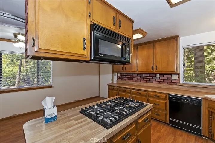 21881 Plunge Road, Cedarpines Park, California 92322