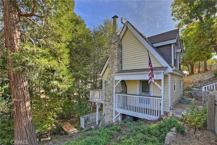 29613 Hook Creek Road, Cedar Glen, California 92321