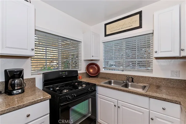29613 Hook Creek Road, Cedar Glen, California 92321
