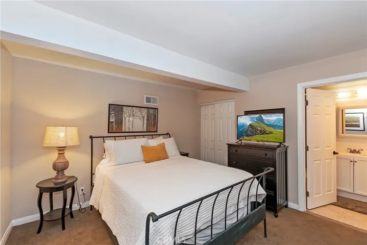 29613 Hook Creek Road, Cedar Glen, California 92321