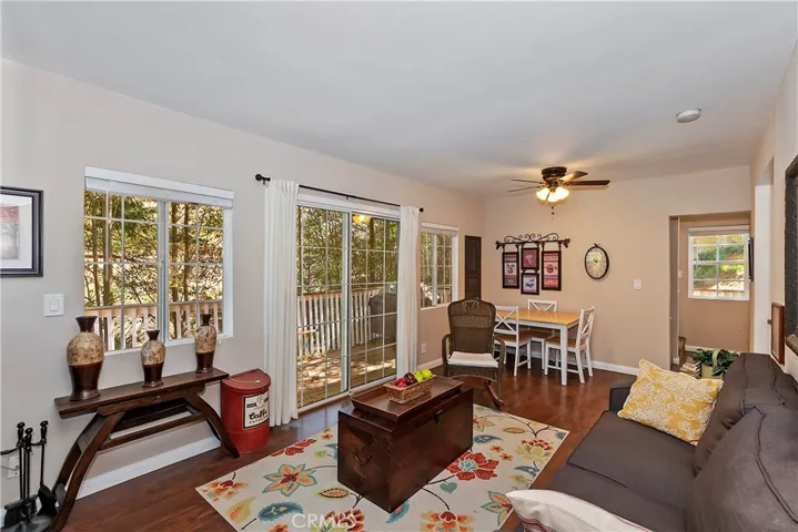 29613 Hook Creek Road, Cedar Glen, California 92321
