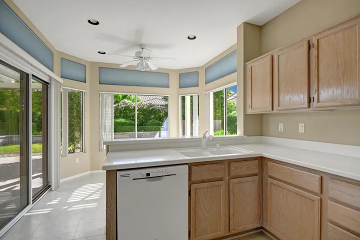 KITCHEN TO BREAKFAST NOOK MLS