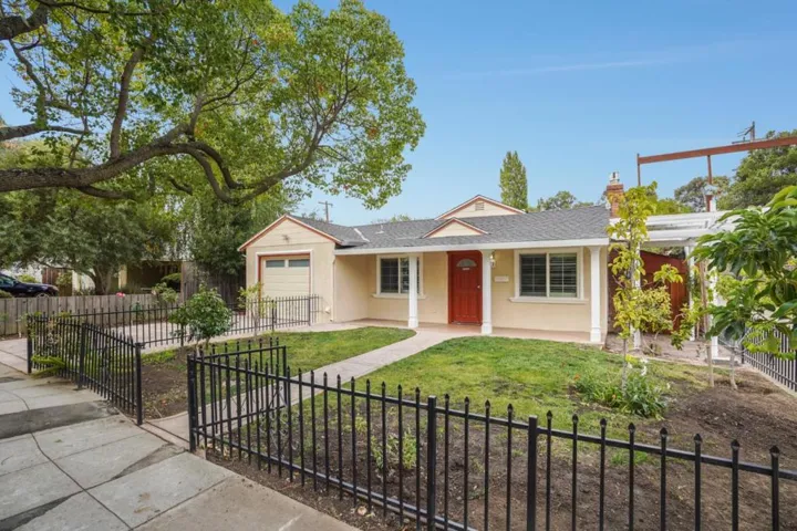175 G Street, Redwood City, California 94063