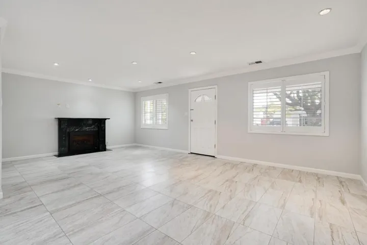 175 G Street, Redwood City, California 94063