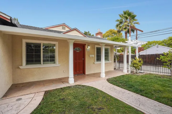 175 G Street, Redwood City, California 94063