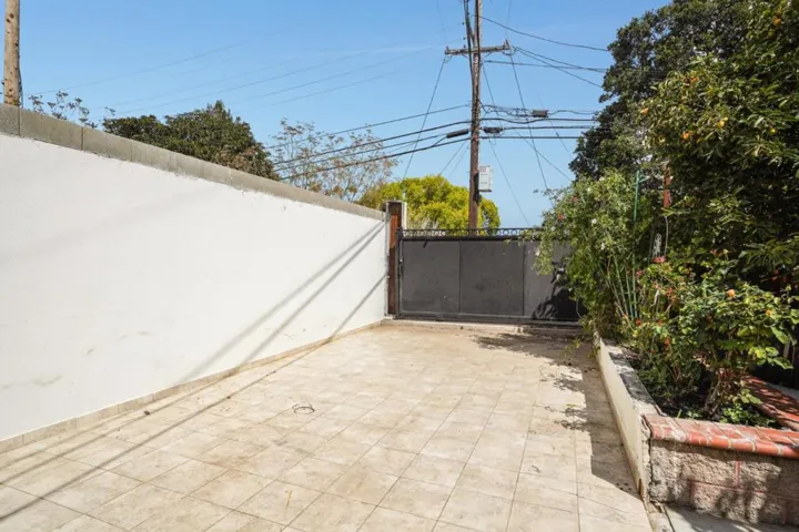 175 G Street, Redwood City, California 94063