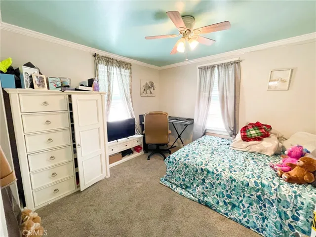 Guest bedroom