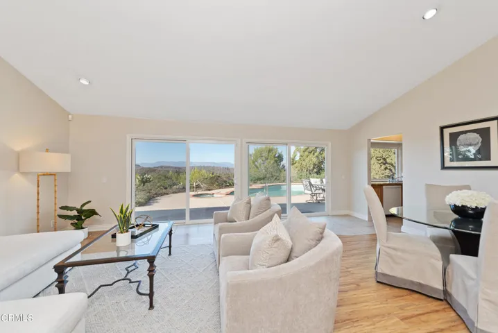 637 Lynwood St Thousand Oaks-6