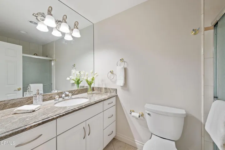 637 Lynwood St Thousand Oaks-22