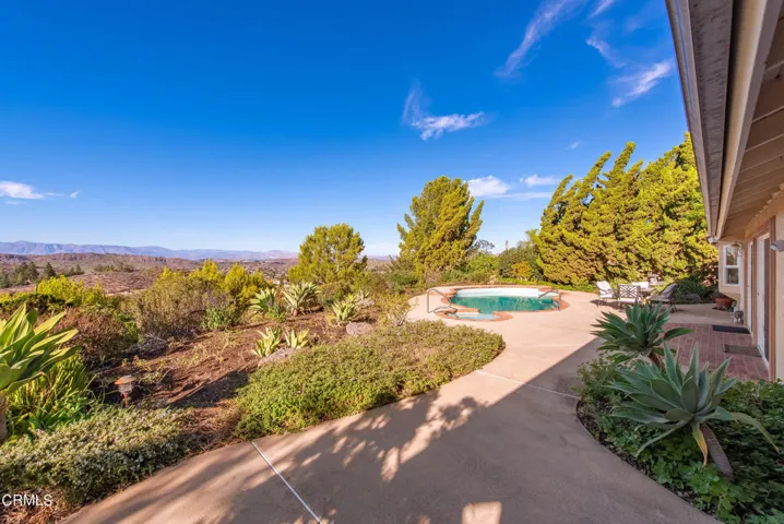637 Lynwood St Thousand Oaks-35
