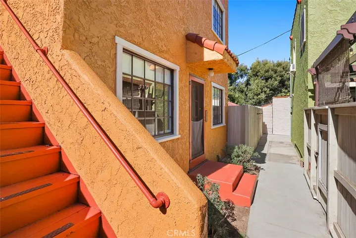241 Loma Avenue, Long Beach, California 90803