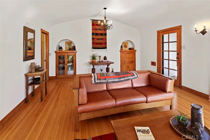 241 Loma Avenue, Long Beach, California 90803