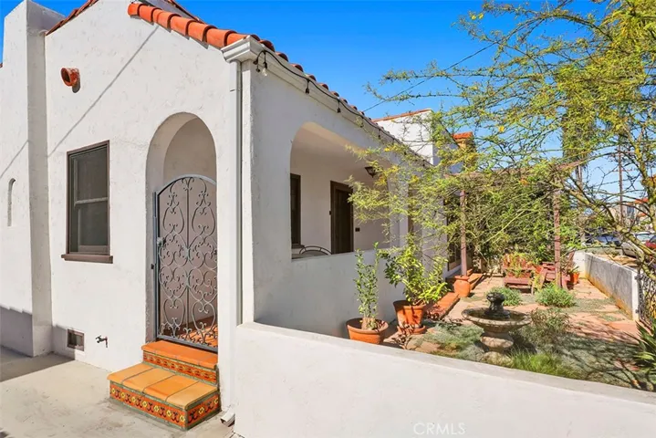 241 Loma Avenue, Long Beach, California 90803