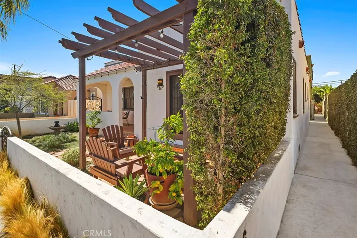 241 Loma Avenue, Long Beach, California 90803