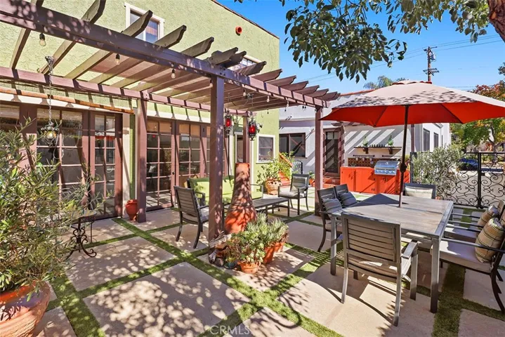 241 Loma Avenue, Long Beach, California 90803