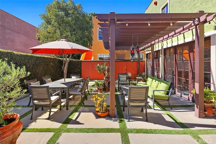 241 Loma Avenue, Long Beach, California 90803