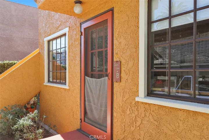 241 Loma Avenue, Long Beach, California 90803