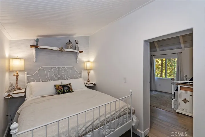 719 S State Highway 138, Crestline, California 92325