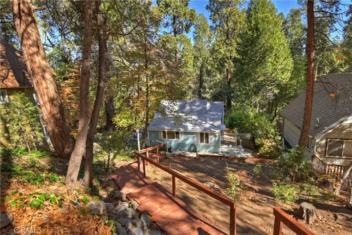 719 S State Highway 138, Crestline, California 92325