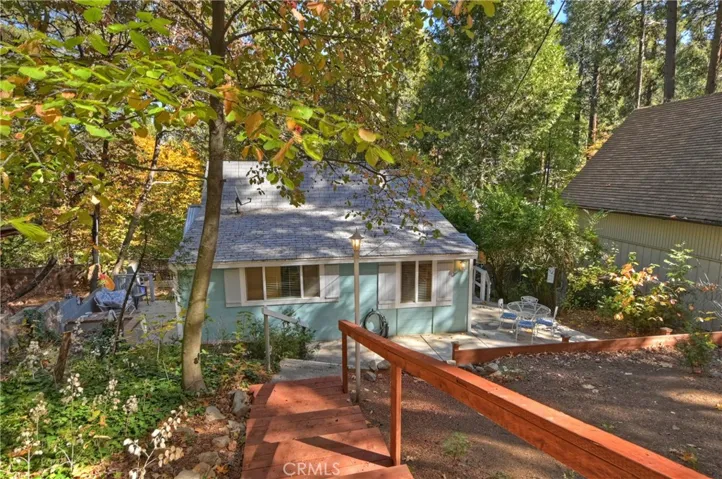 719 S State Highway 138, Crestline, California 92325
