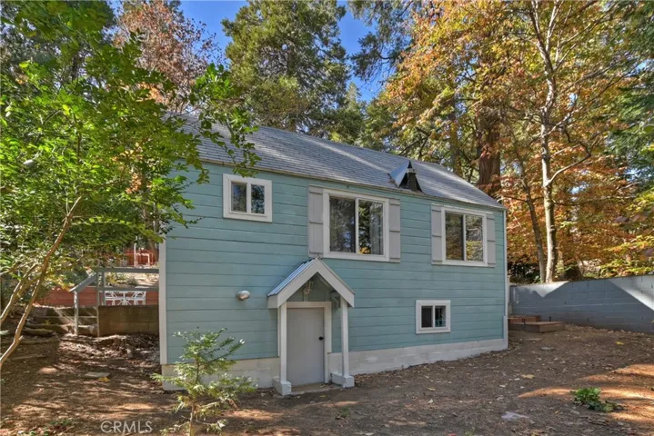 719 S State Highway 138, Crestline, California 92325