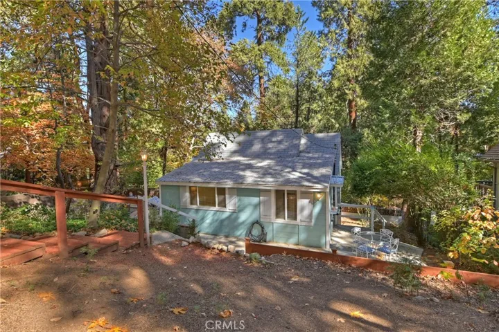 719 S State Highway 138, Crestline, California 92325