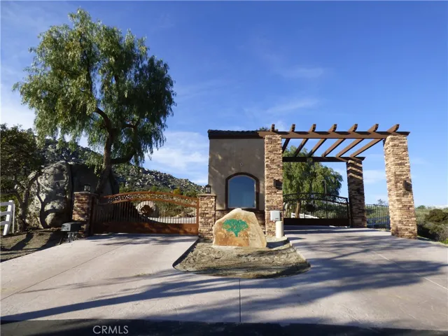 23881 Sky Mesa Road, Juniper Flats, California 92548