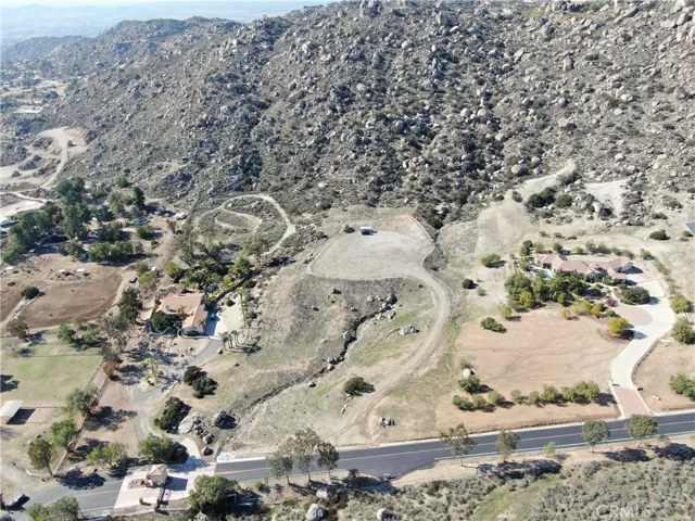 23881 Sky Mesa Road, Juniper Flats, California 92548
