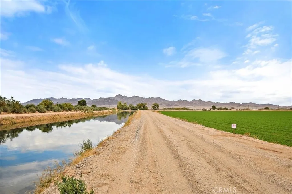 4251 N Intake Boulevard, Blythe, California 92225 home-pic-56