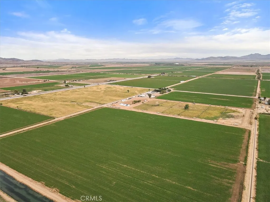 4251 N Intake Boulevard, Blythe, California 92225 home-pic-61