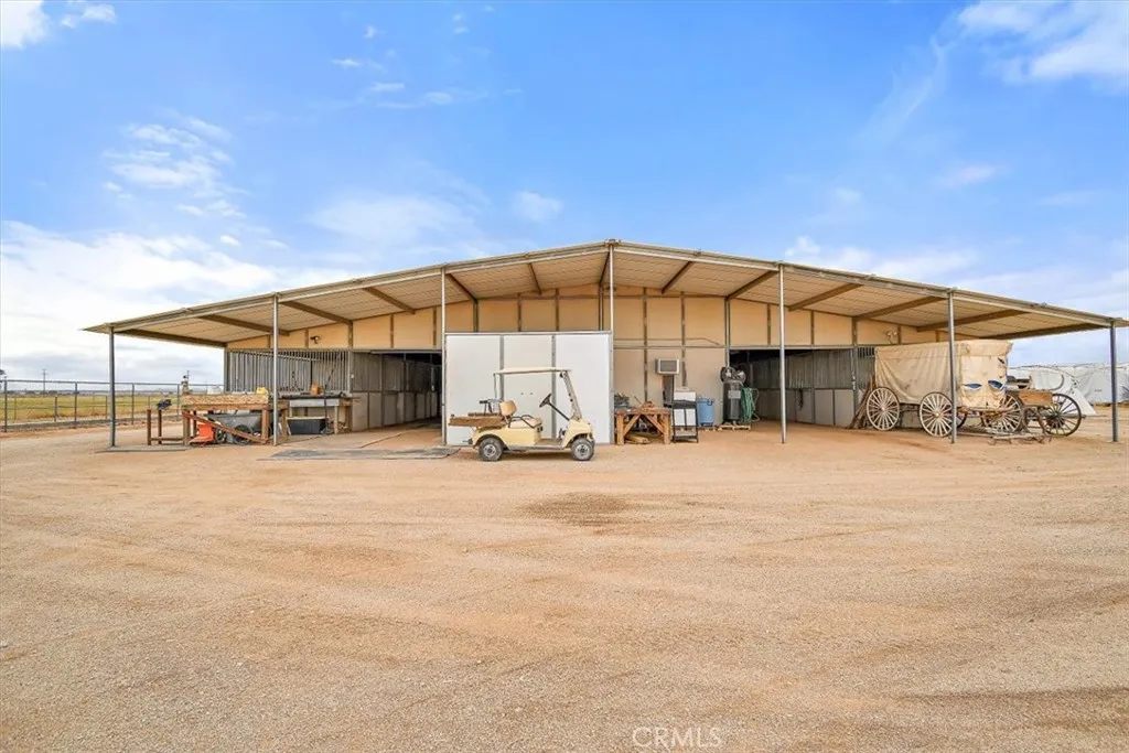4251 N Intake Boulevard, Blythe, California 92225 home-pic-44